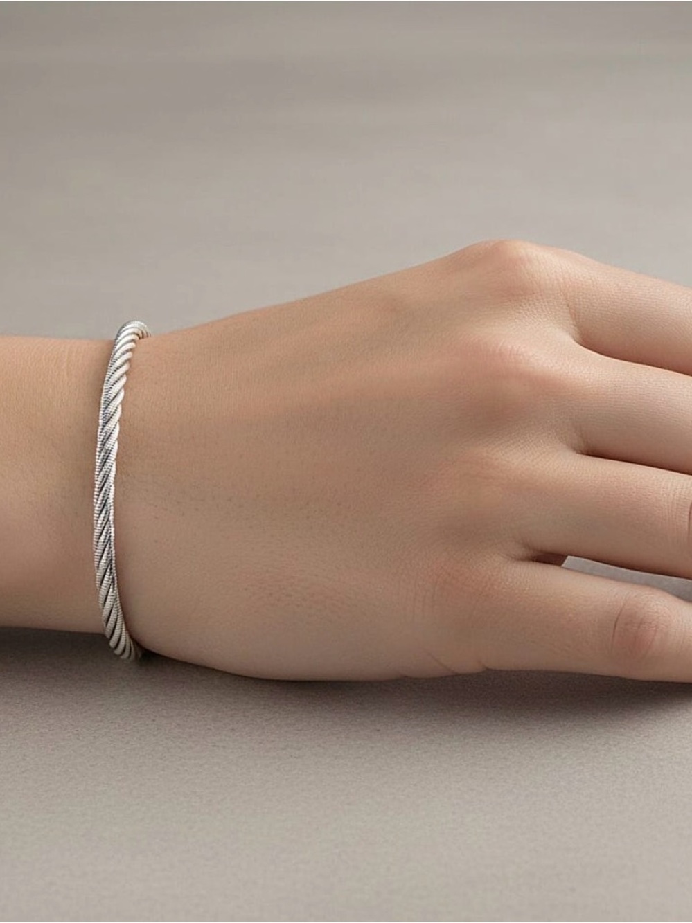 Elegant Twisted Sterling Silver Omega Chain - made in Italy